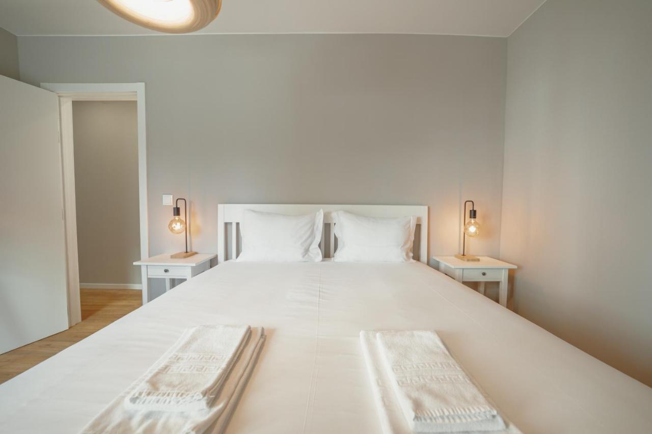 Crystal Palace Garden Stylish Apartment By Vacationy Porto Bagian luar foto