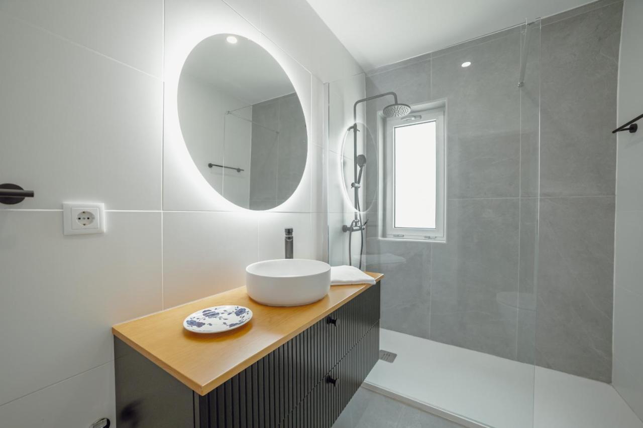 Crystal Palace Garden Stylish Apartment By Vacationy Porto Bagian luar foto